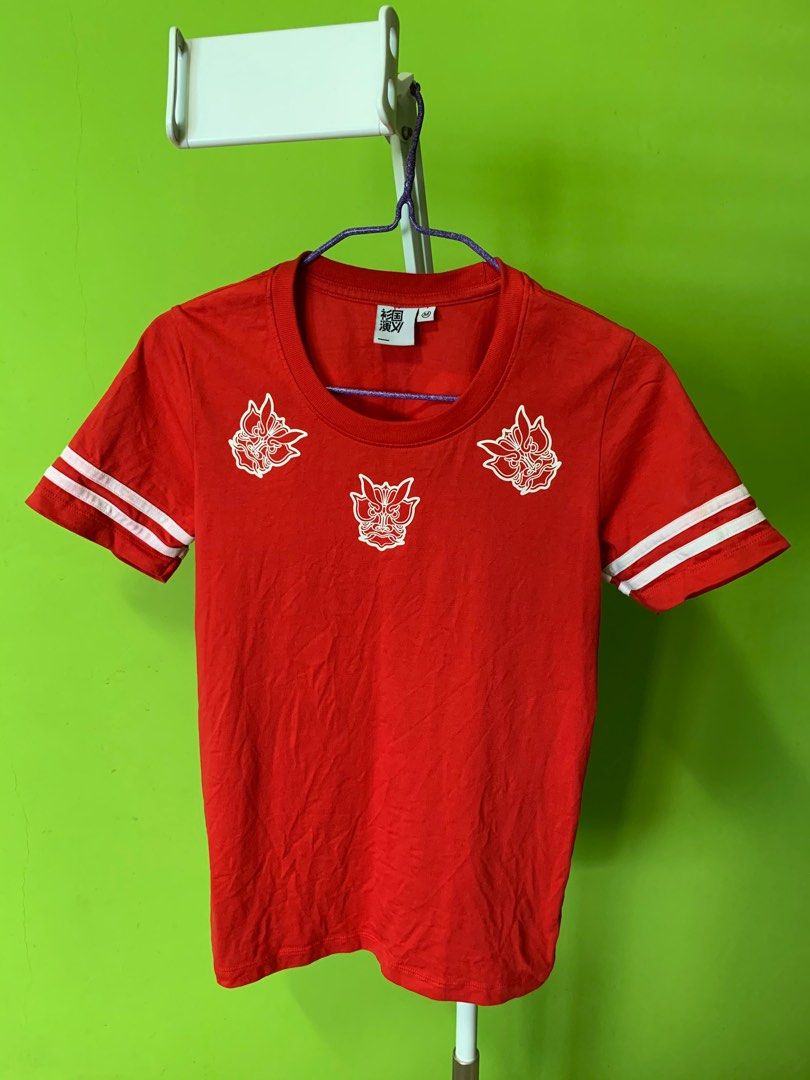 black red and green graphic tee