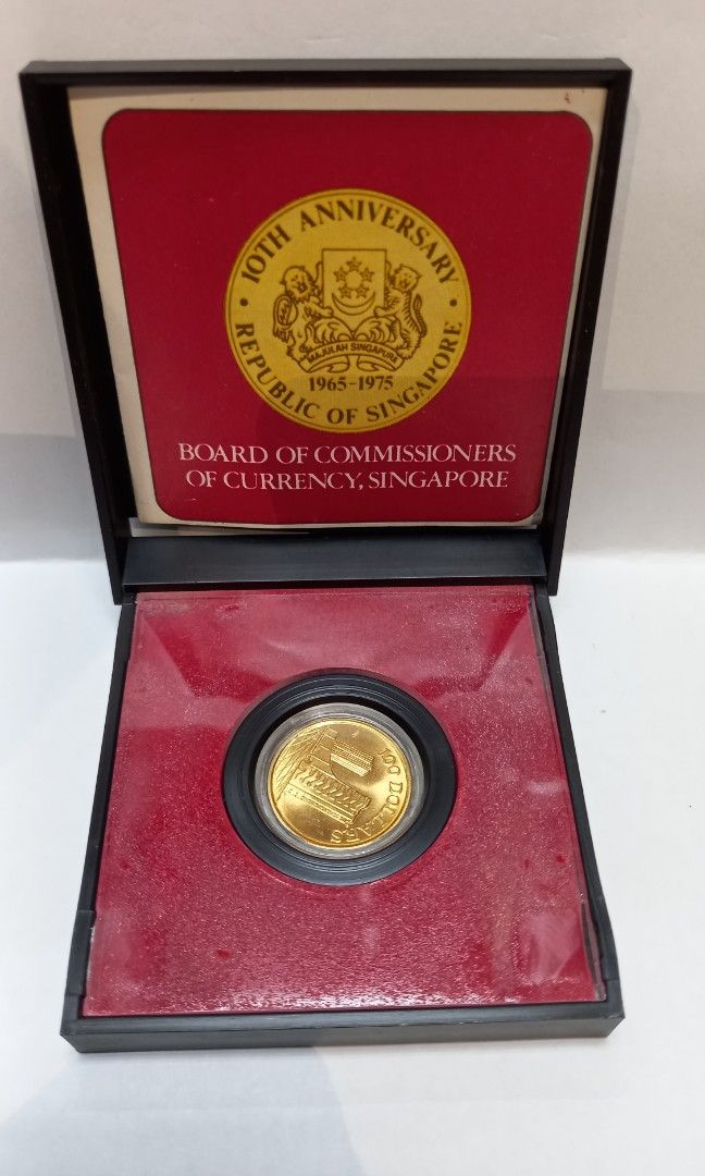 Singapore $100 Gold Coin 1965-1975 To Commemorate 10th Anniversary of ...