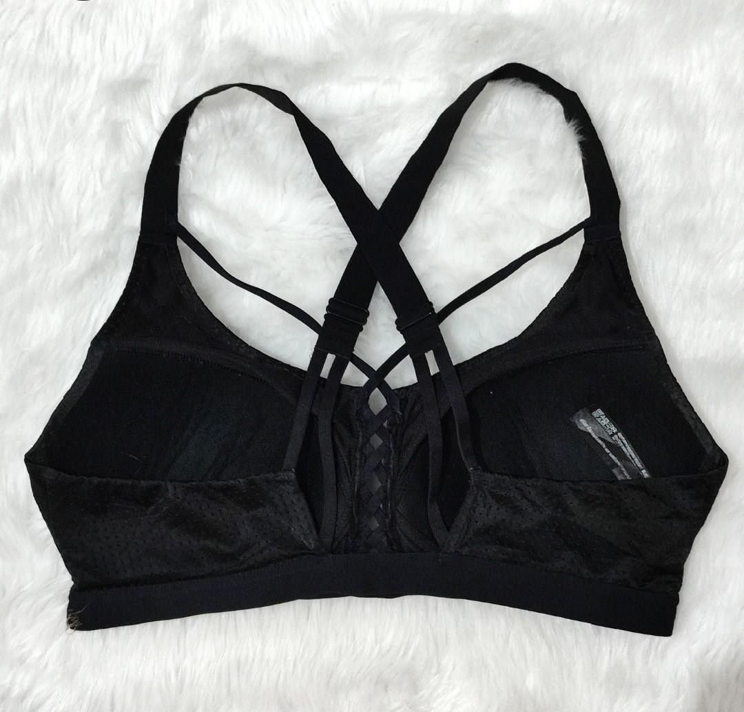 Bra vs 32 c, Women's Fashion, Activewear on Carousell