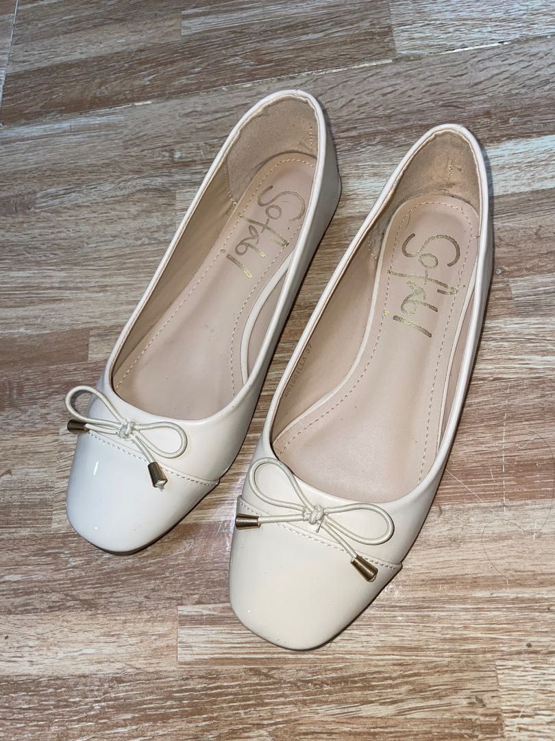 Cream hotsell doll shoes