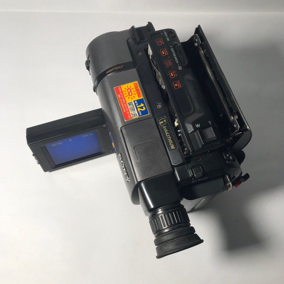 SONY HANDYCAM Video 8 XR, Photography, Video Cameras on Carousell