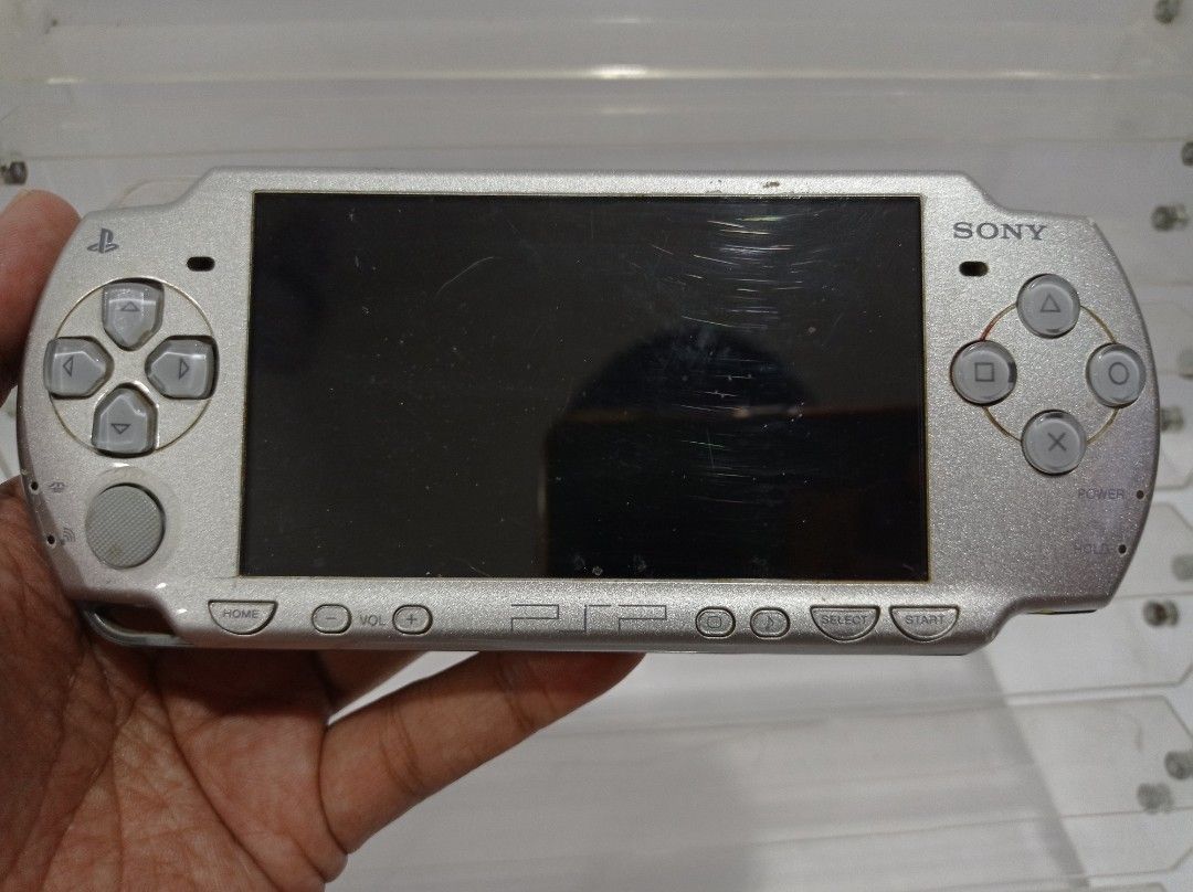 SONY PLAYSTATION PSP 2001