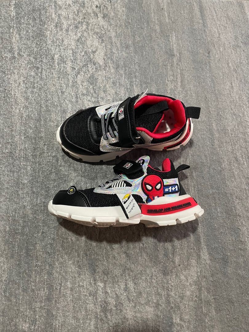 sneakers spiderman