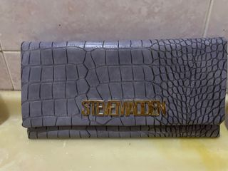Steve Madden Clutch