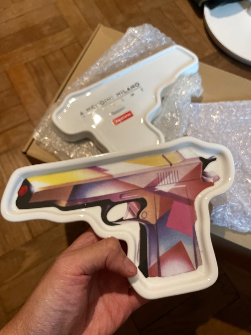 Supreme a mendini milano プレートセット 優れた品質 Supreme x Alessandro Mendini Milano Small Ceramic