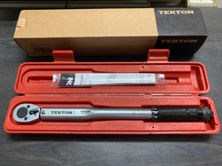 Tekton 3/8-Inch Drive Click Torque Wrench, 10-80 Foot/Pound - 24330-D