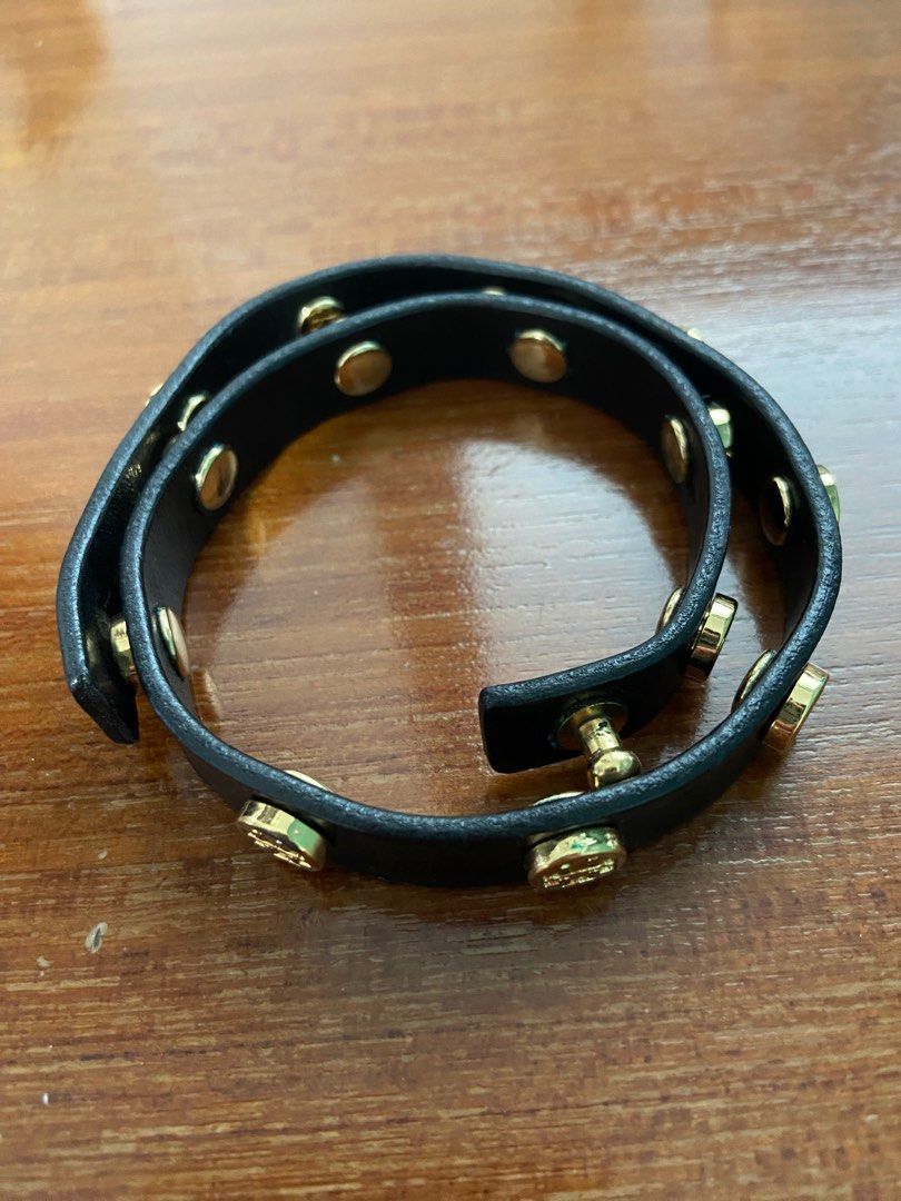 Jual Tory Burch Double Wrap Logo Stud Bracelet - Black - Jakarta Utara -  Idbrandconceptstore | Tokopedia