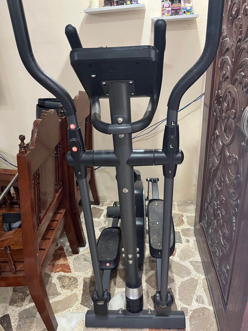 Trax Cardio exercising machine, Sports Equipment, Exercise & Fitness ...