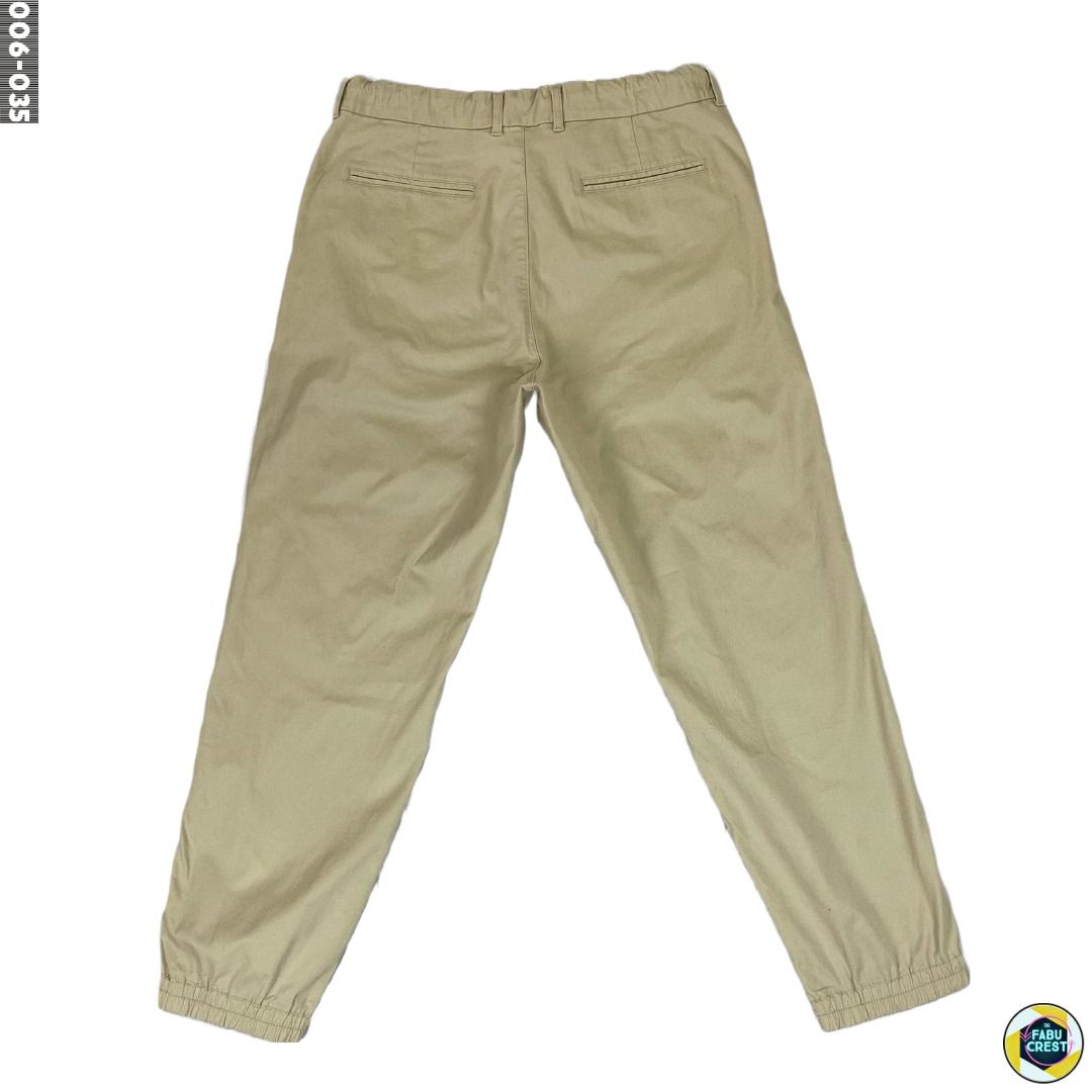 UNIQLO EZY SLIM FIT JOGGER, Men's Fashion, Bottoms, Joggers on Carousell