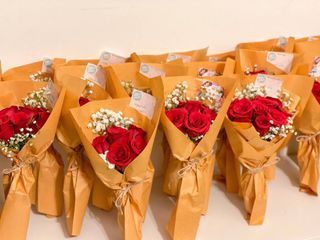 V day bouquet red roses bouquet gift pre order limited slots