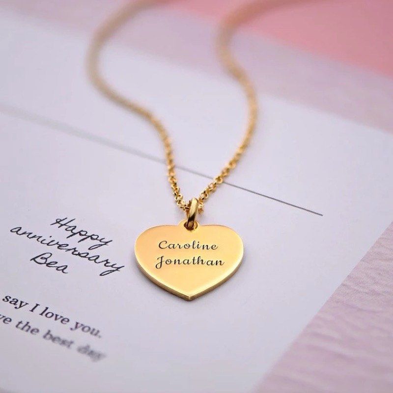Gold heart necklace store engraved