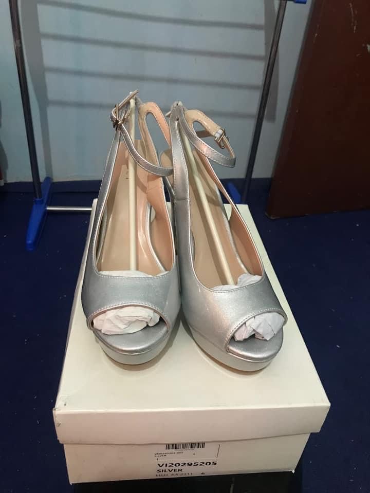 Vincci heels Women s Fashion Footwear Heels on Carousell
