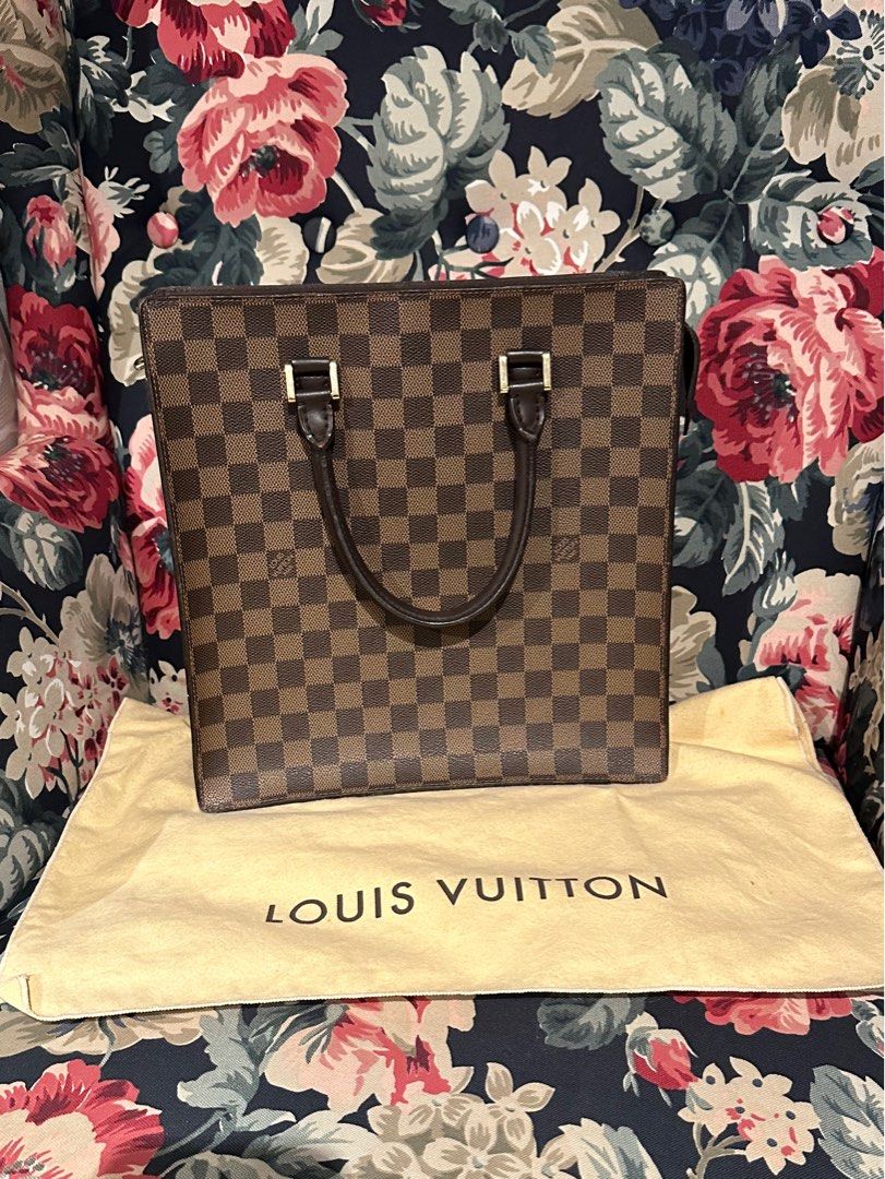 LOUIS VUITTON Vintage Damier Ebene Sac Plat GM Handbag - A Retro Tale