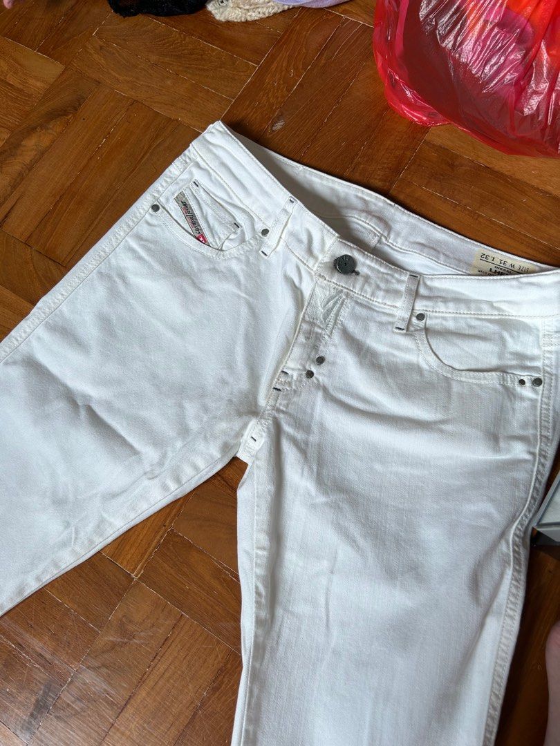 W31 Diesel White embroidered Jeans straight leg vintage