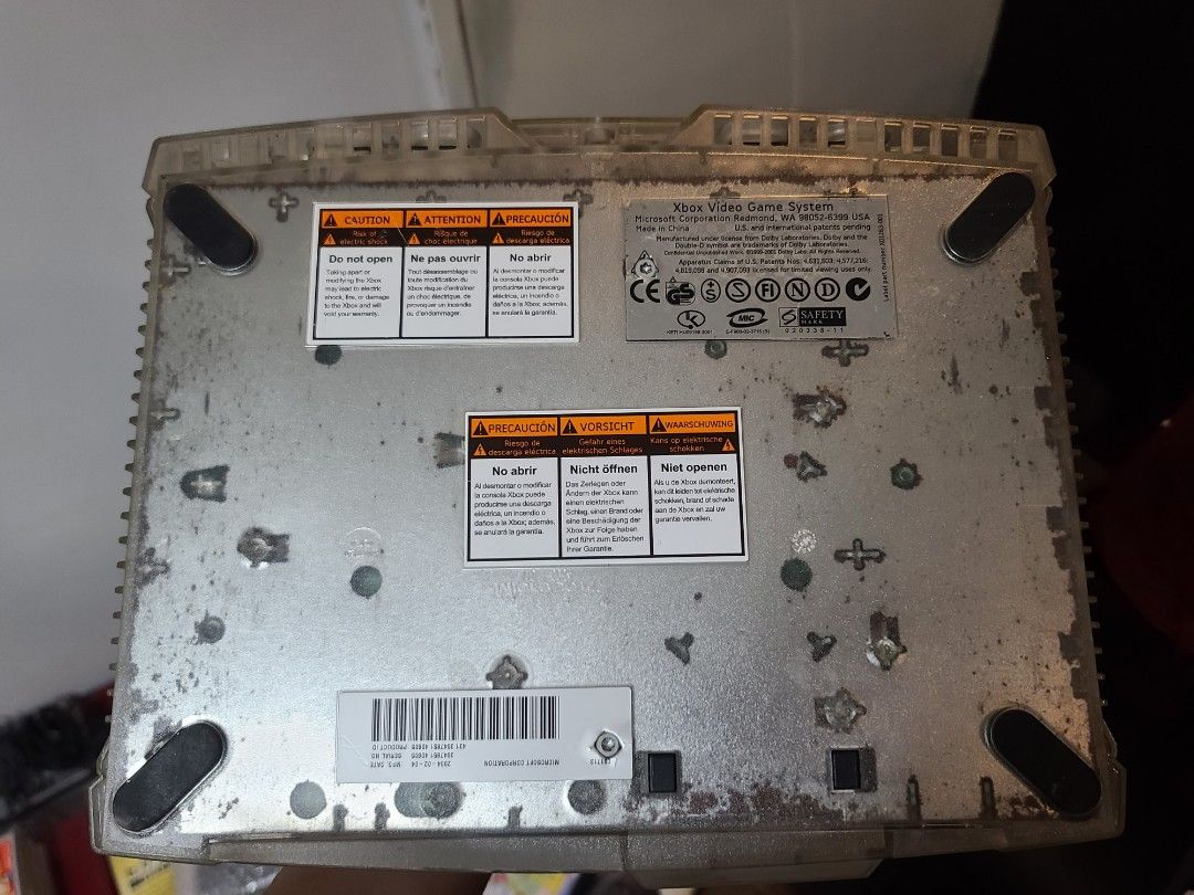 Xbox One X – édition limitée Hyperspace