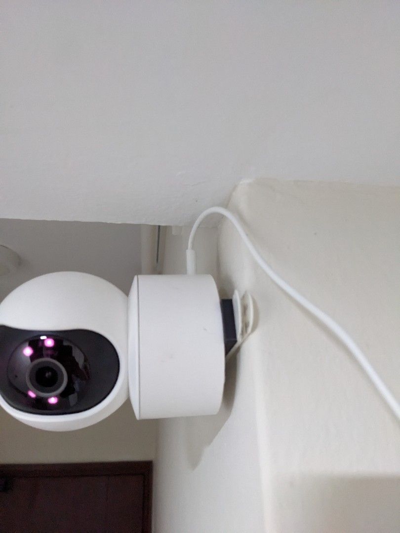 Xiaomi mijia security camera socket mount no drilling, Furniture & Home