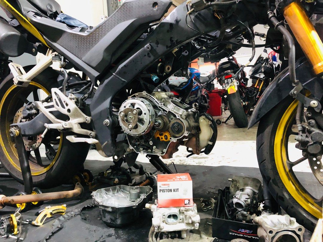 Yamaha R15 V3 Clutch Plate + Clutch Housing, Motorcycles, Motorcycle