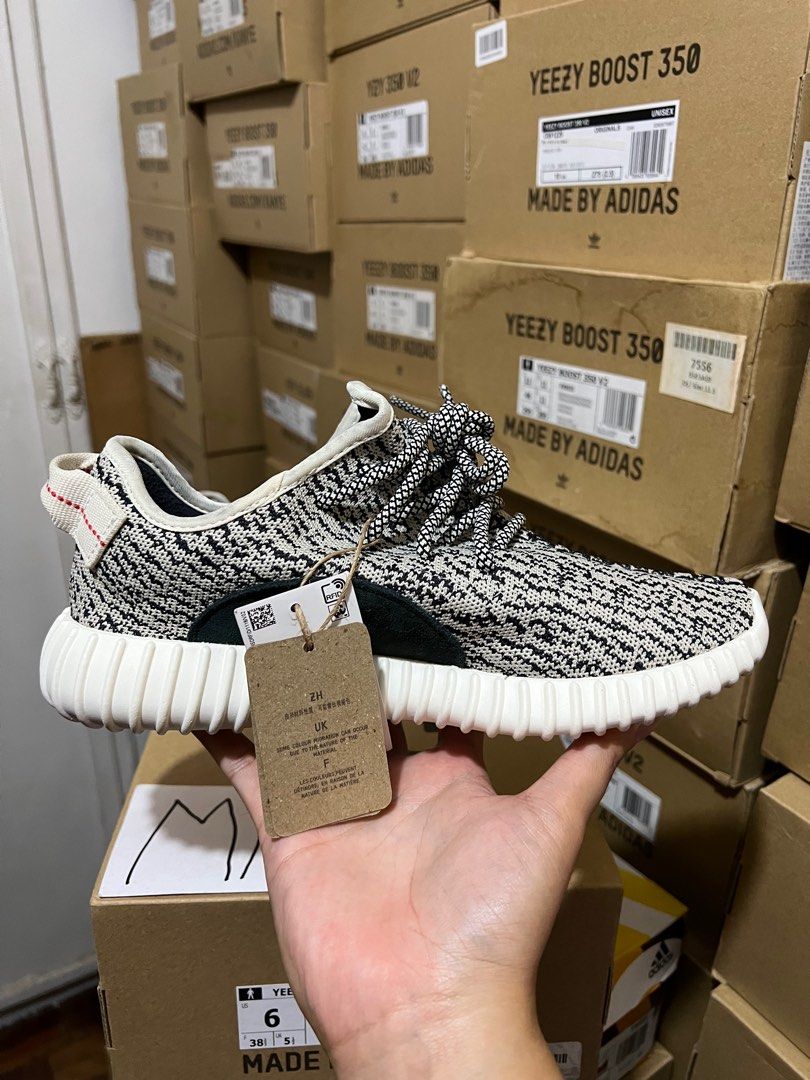 Yeezy Boost 350 v1 Turtle Doves 2022 Restock Size 6 Men s Fashion Footwear Sneakers on Carousell