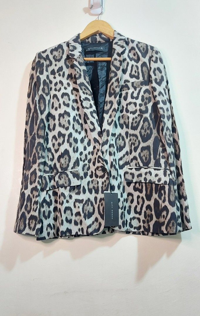 Zara Leopard Print Blazer Women s Fashion Coats Jackets and Outerwear on Carousell
