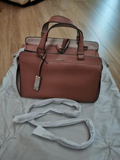 （分類：）位於 。 由 laputa809 提交（商品編號 1214711370，圖片 1）。簡介： 。