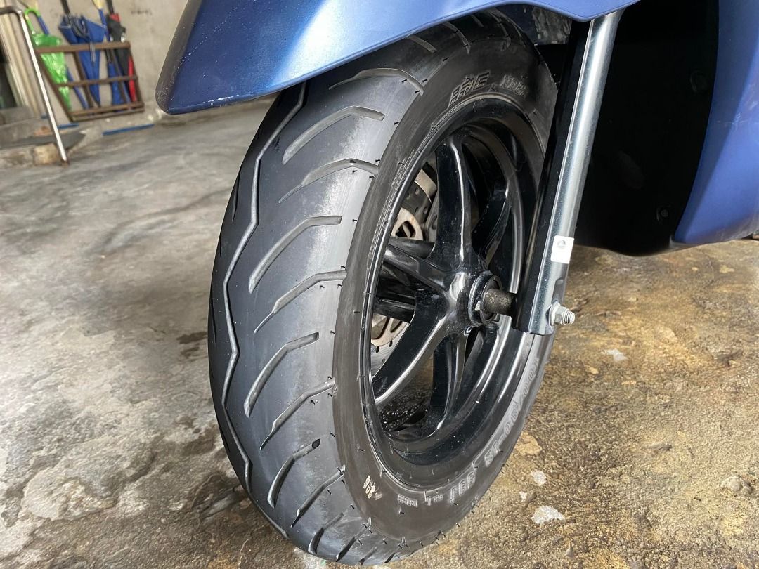 2021 Yamaha Gravis Blue, Motorbikes, Motorbikes for Sale on Carousell