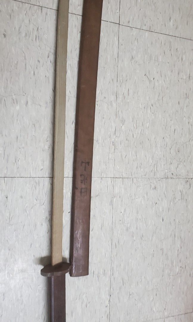 日本日光山日本精品木劍76cm 古老木刀, 興趣及遊戲, 收藏品及紀念品, 古董收藏- Carousell
