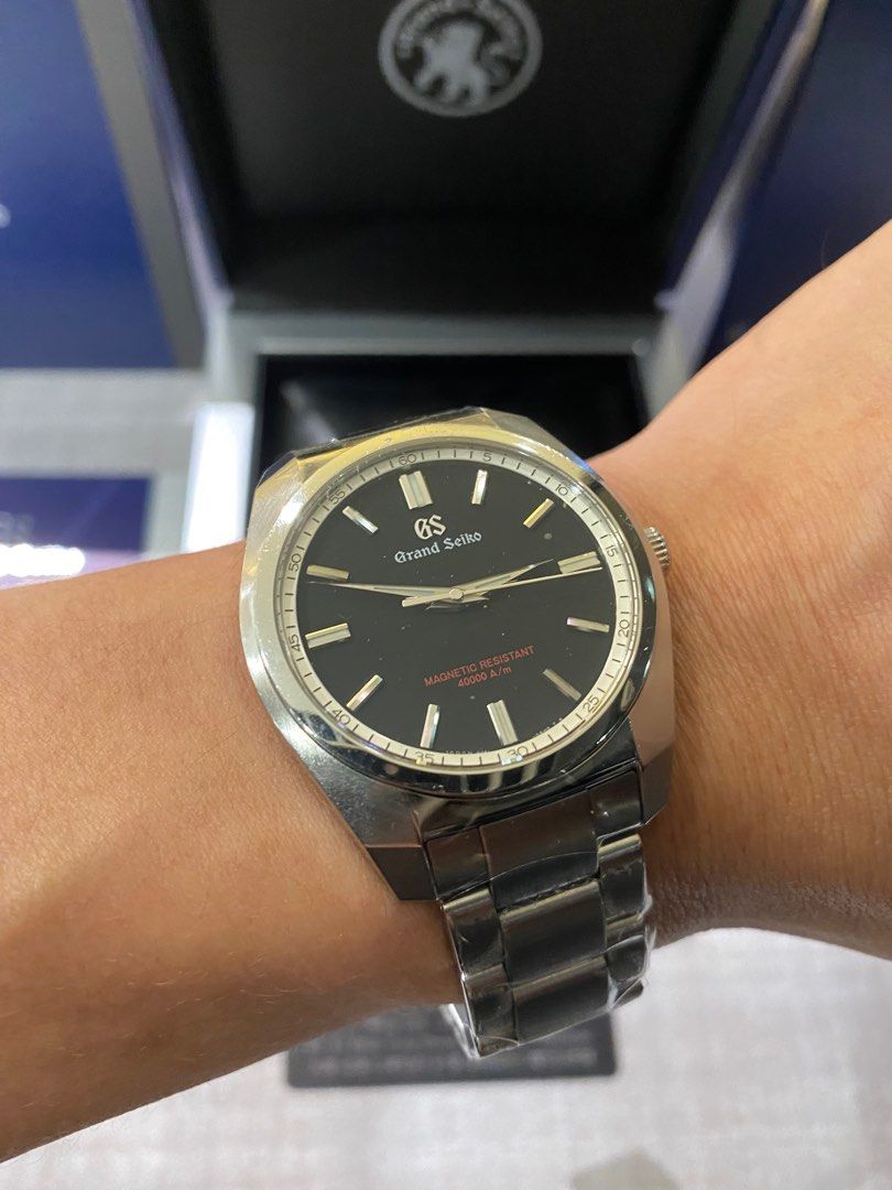 防磁手錶精準石英系列9F61機芯多角度拋光打磨容易配襯黑面精工GRAND SEIKO SBGX293, 名牌, 手錶- Carousell