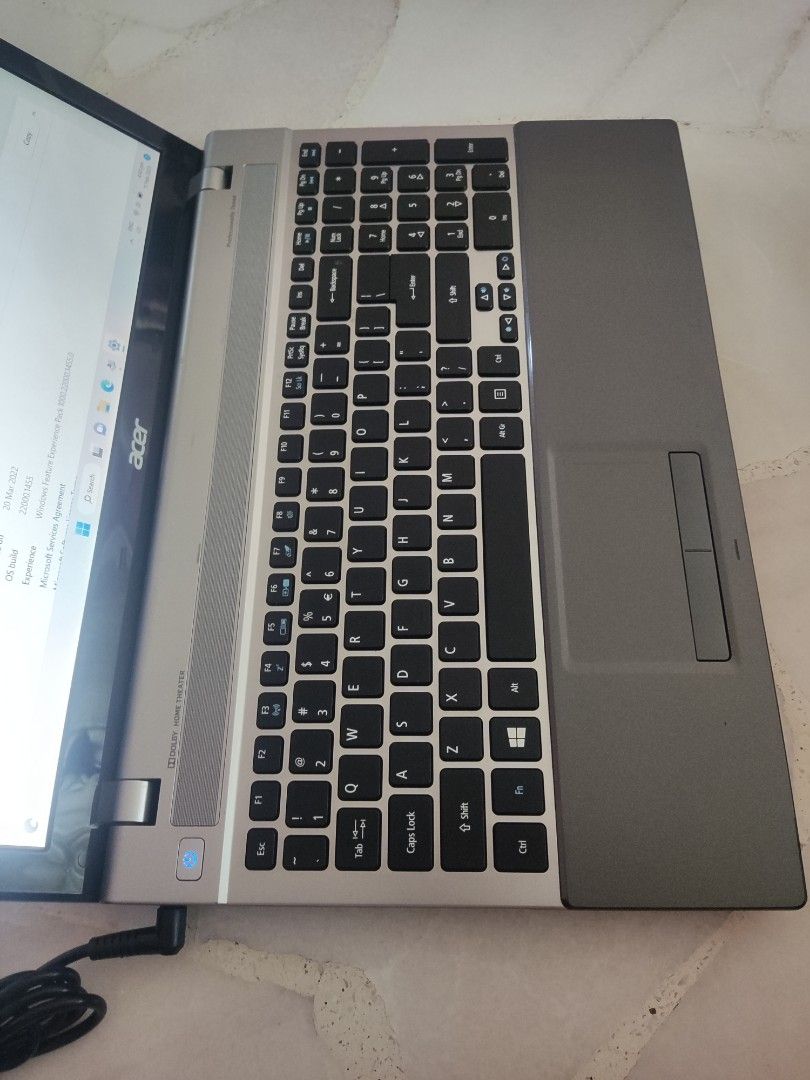 Acer Aspire V3 Laptop i7 processor 8gb ram upgraded to 128GB SSD