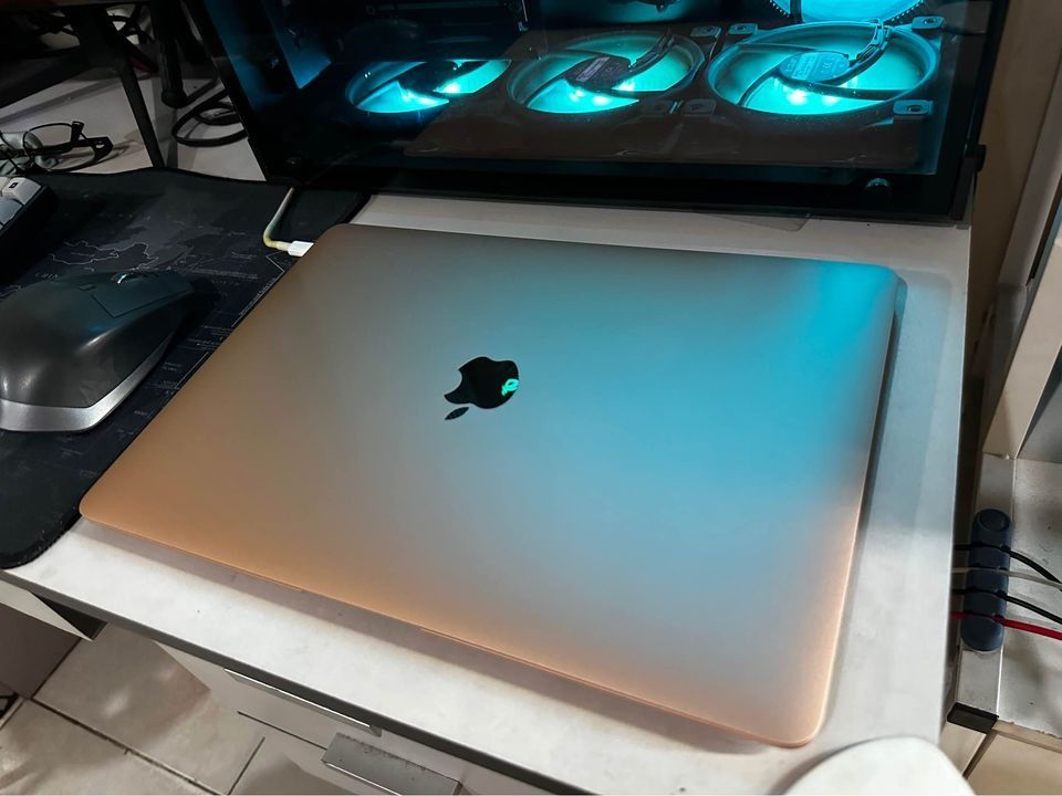 Apple Macbook Air 2020 intel i5 512gb SSD Rose Gold, Computers & Tech