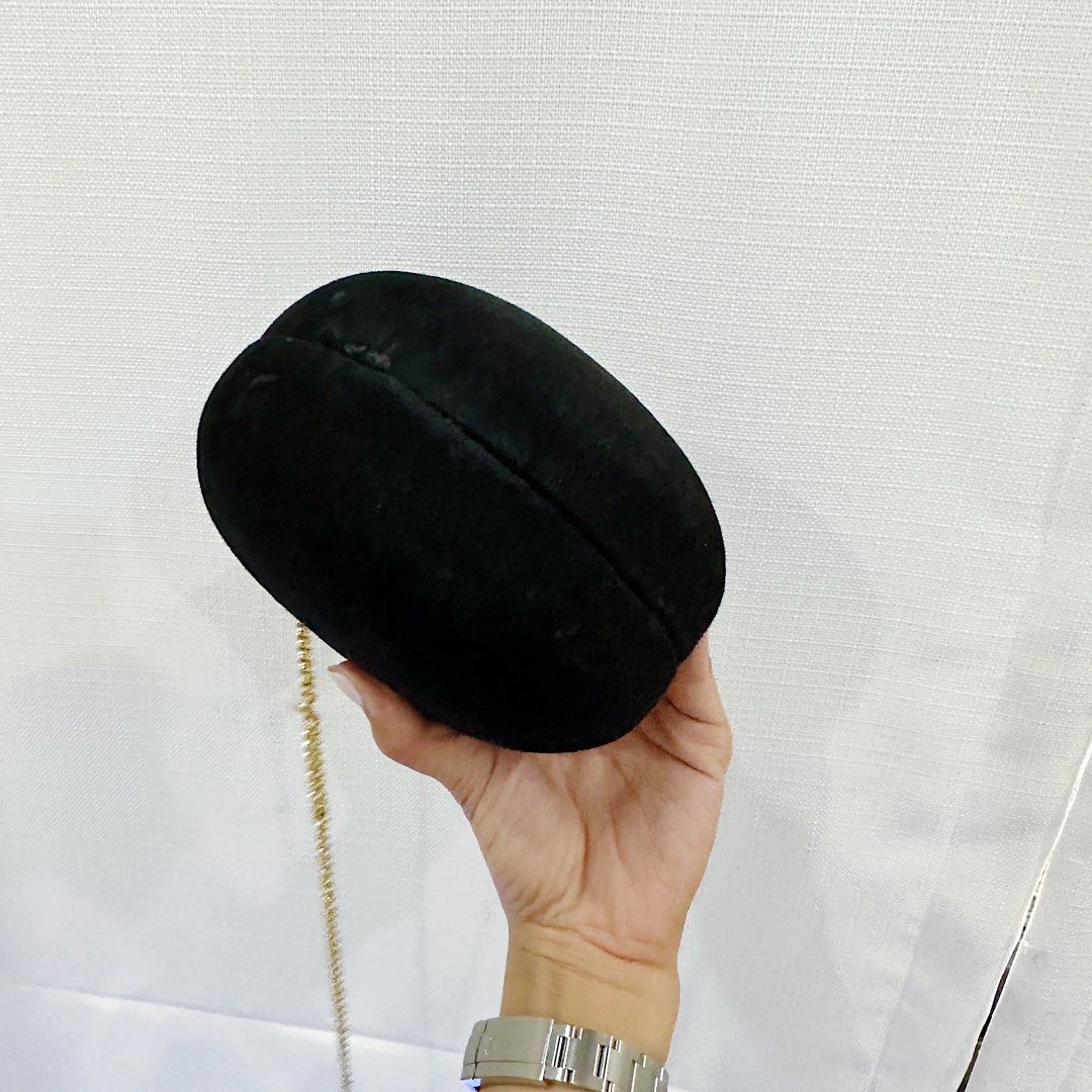 Aranaz Piña Suede Clutch with Gold Chain Strap (Category: Clutches) located in Paranaque City. Submitted by agl.ph (Listing ID 1214616273, Image 3). Description: Purchased for around 9k Suede leather Used around two times only Has been stored for a long time, with minimal marks from storage Comes with dust bag Height 7” Length 5.5” Width 2.5”.