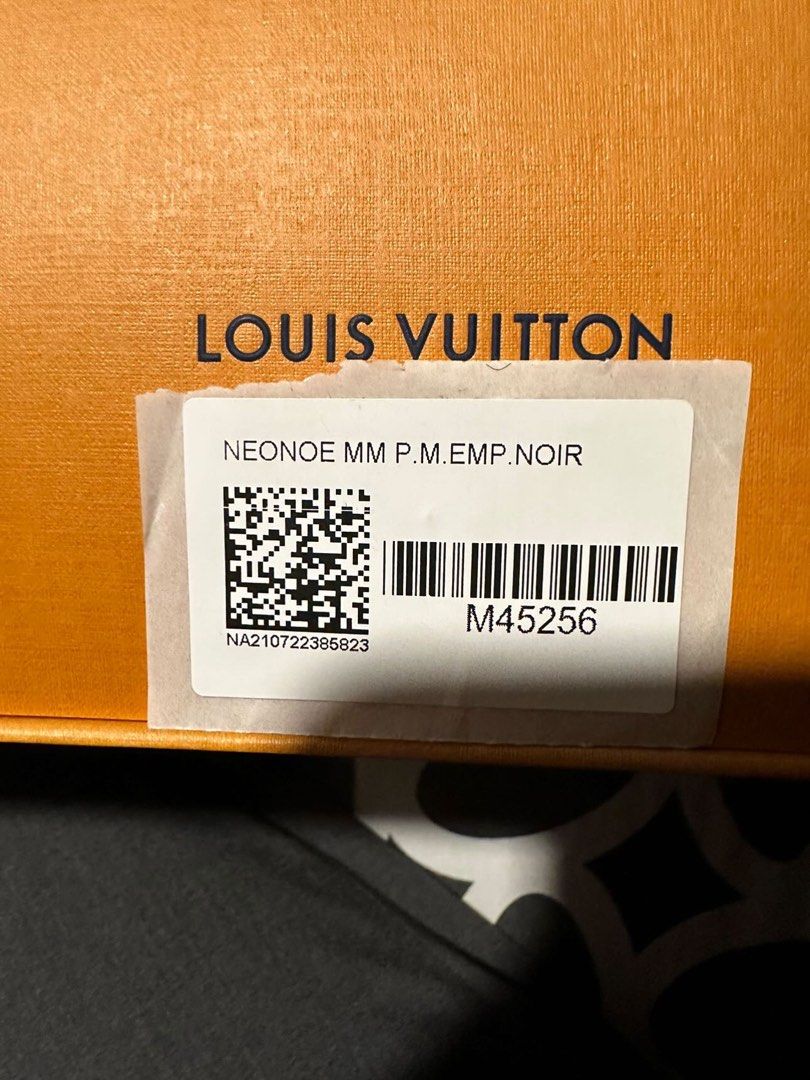 Authentic Louis Vuitton (Category: Luxury Bags & Wallets) located in Manila. Submitted by stuffandtelle (Listing ID 1214707679, Image 3). Description: Authentic LV bag. Open for installment. ✨.