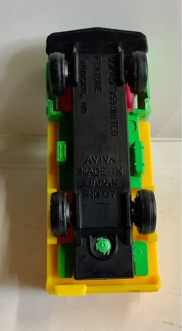Aviva Snoopy Toyota Hiace Farm Truck (日本製Tomica 代工No.50車模 