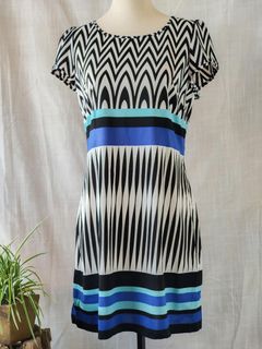 (Category: ) located in . Submitted by RKsWardrobe (Listing ID 1214642339, Image 1). Description: .