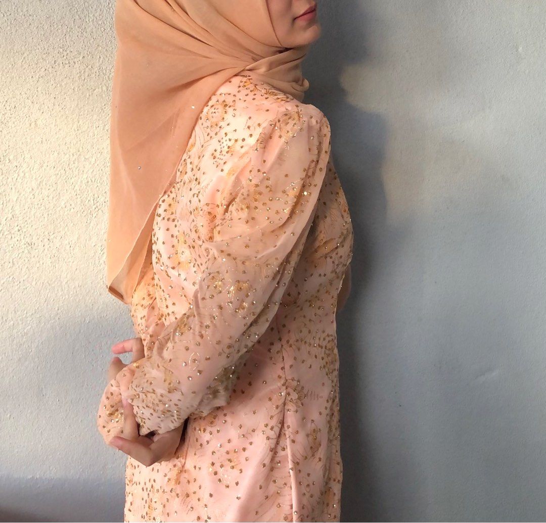 Baju tunang/ merisik / nikah in soft peach/ bling bling, Women's