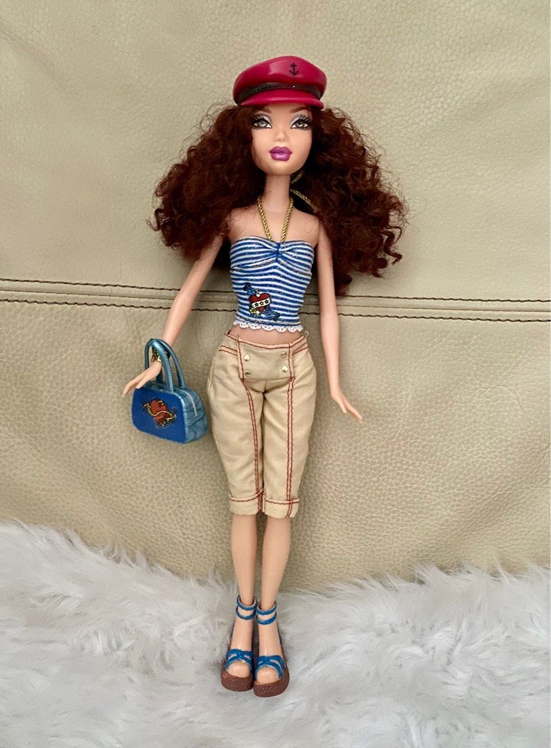 Barbie, Meet Chelsea!