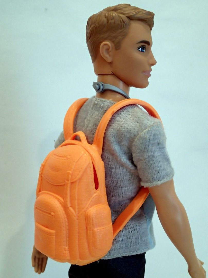 Travel ken doll top