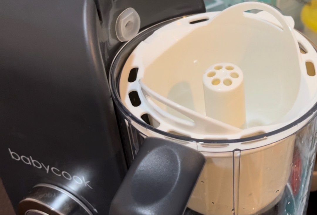 BEABA babycook solo 4in1 (warranty still available) free pasta rice