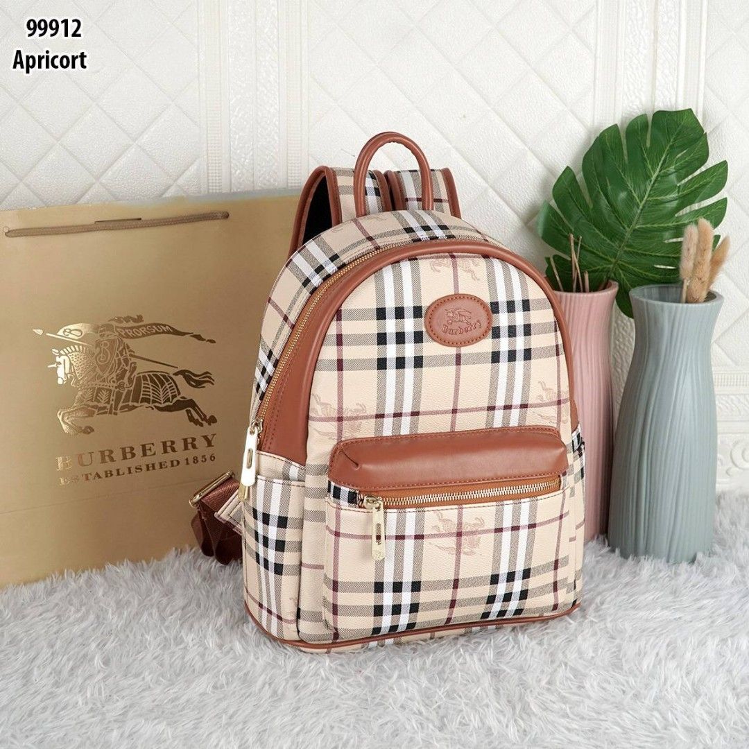 Burberry backpack, Fesyen Wanita, Tas & Dompet di Carousell