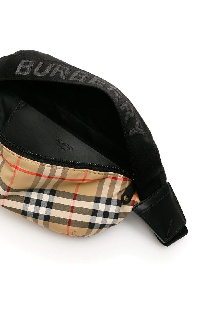 Burberry Vintage Checked Medium Belt Bag (Category: Cross-body Bags) located in Quezon City. Submitted by lavictoria (Listing ID 1214539934, Image 3). Description: Negotiable Brandnew Original from US Original price range - ₱50,000 - ₱38,000 We can do meet up.