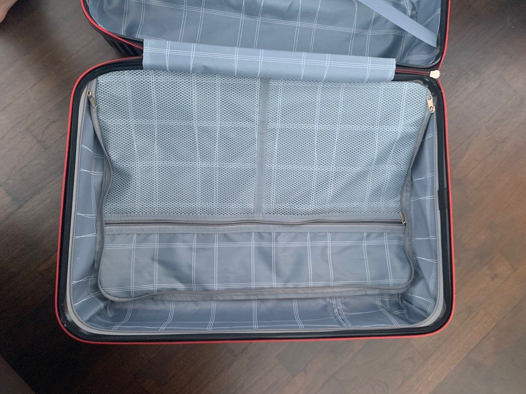 Cheap and good luggage!, Hobbies & Toys, Travel, Luggage on Carousell