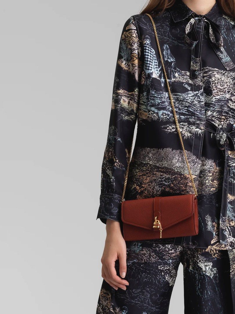 Chloé aby wallet on chain online