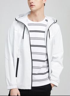 （分類：）位於 。 由 shopaholic.sis 提交（商品編號 1214722388，圖片 1）。簡介： 。