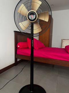 (Category: ) located in . Submitted by sgcheapgoods_ (Listing ID 1214591378, Image 1). Description: .