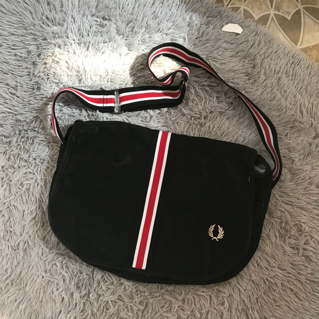 Fred Perry Messenger Bag, Men's Fashion, Bags, Sling Bags on Carousell
