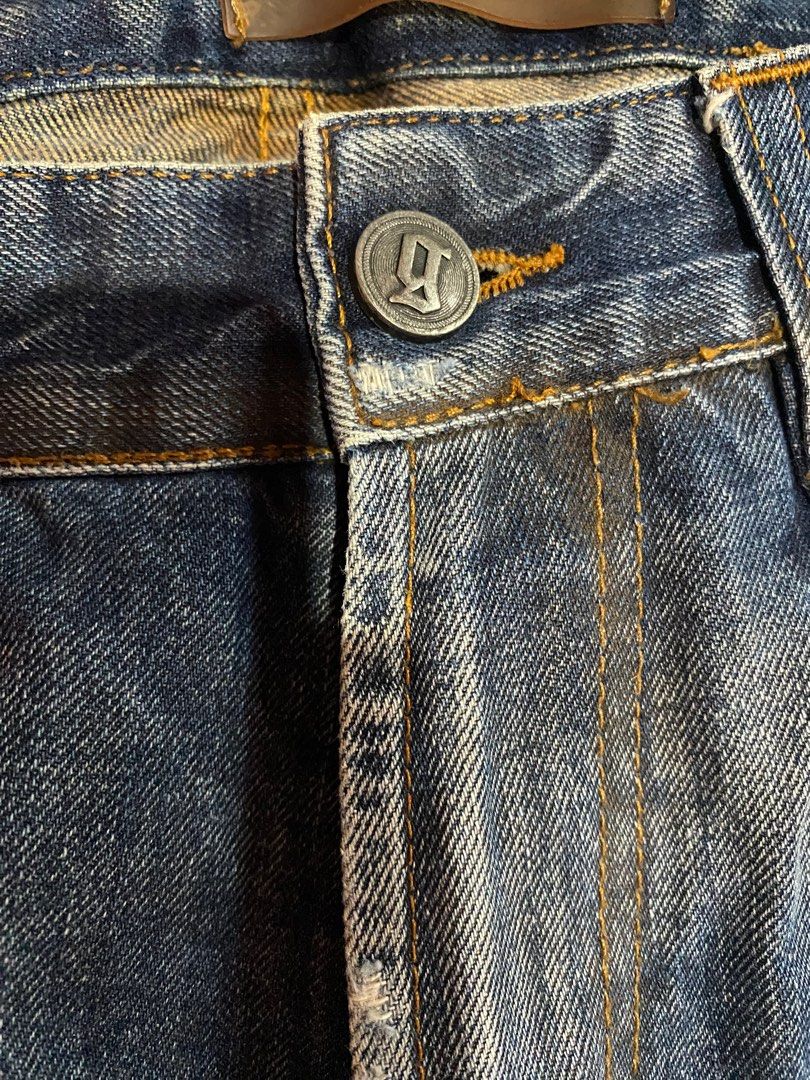 Galliano Distressed Cropped Jeans (Category: Luxury Apparel) located in Cordon. Submitted by bitxybitx (Listing ID 1214613783, Image 3). Description: One of a kind John Galliano Distressed Cropped Jeans With the designers Iconic newspaper print on the inside pockets. Edgy Distressing placements on jeans 29-30 Waist .