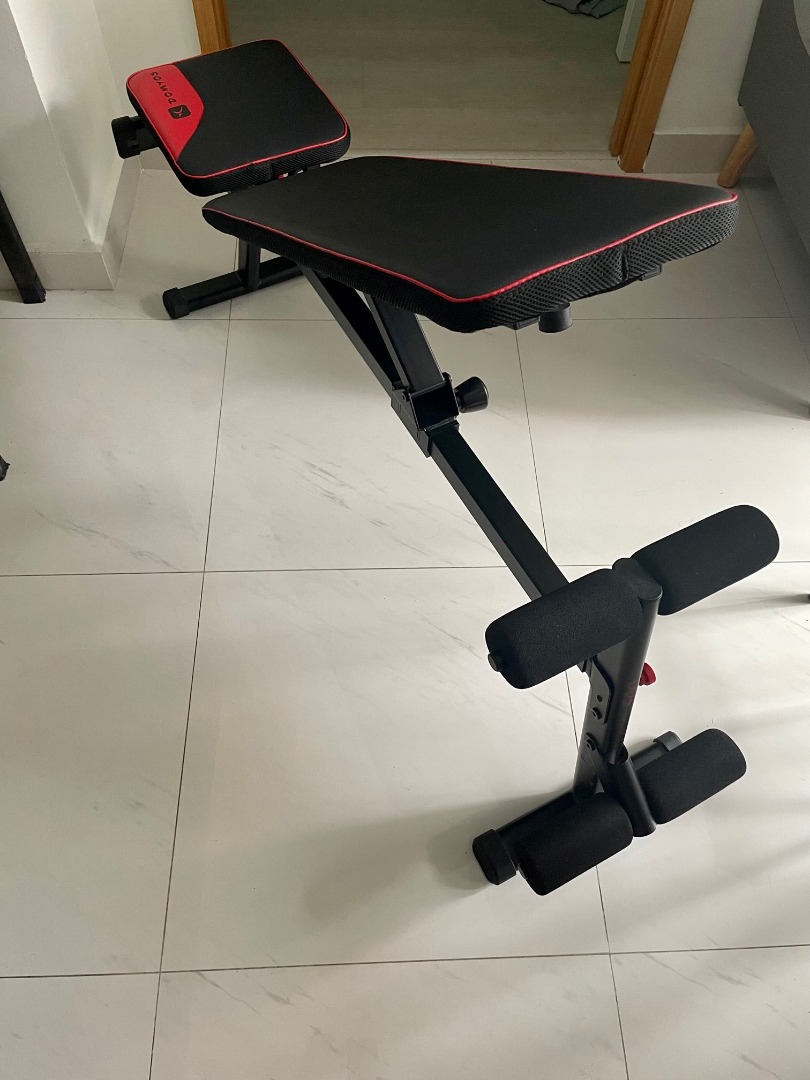Gym / workout bench fully adjustable mint condition, Sports