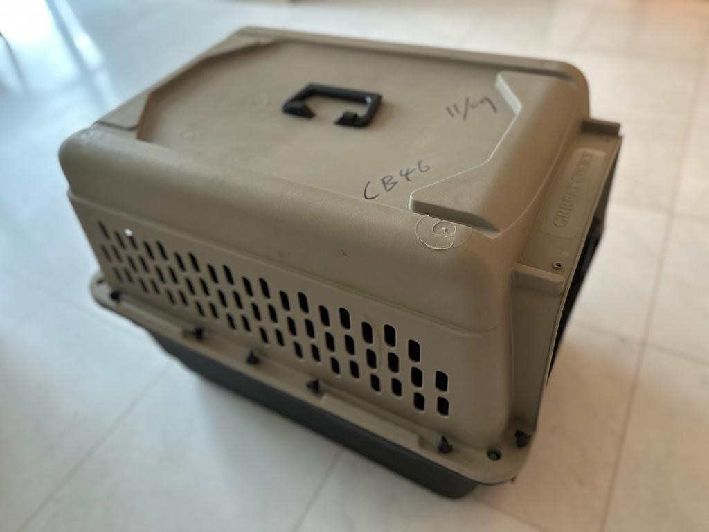 IATA Approved Pet Carrier, Pet Supplies, Homes & Other Pet Accessories