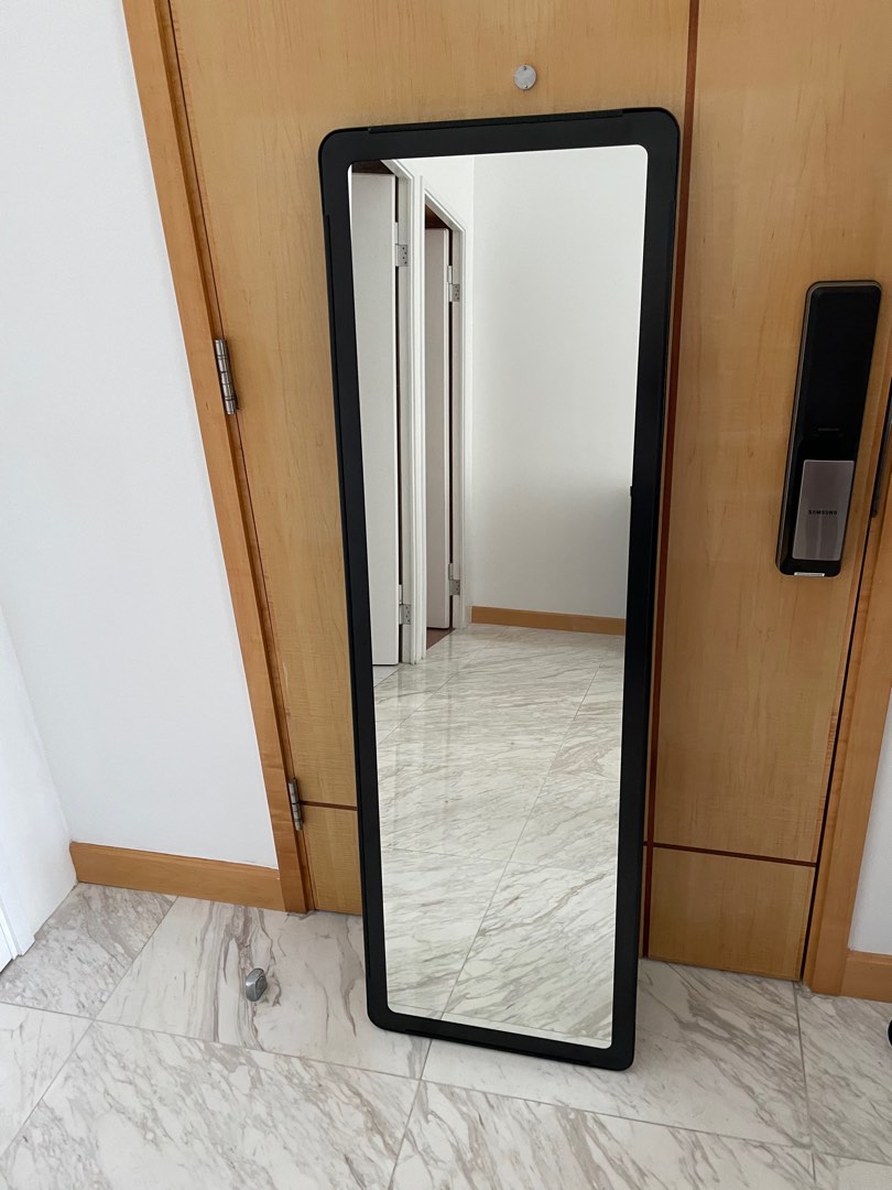 IKEA full length mirror, 傢俬＆家居, 家居裝飾, 鏡 Carousell
