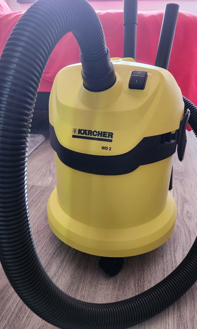 Karcher SE 4001, Home Services, Home Cleaning, Carpet Cleaning on Carousell