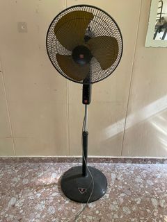 (Category: ) located in . Submitted by dunnoewat (Listing ID 1214629531, Image 1). Description: .